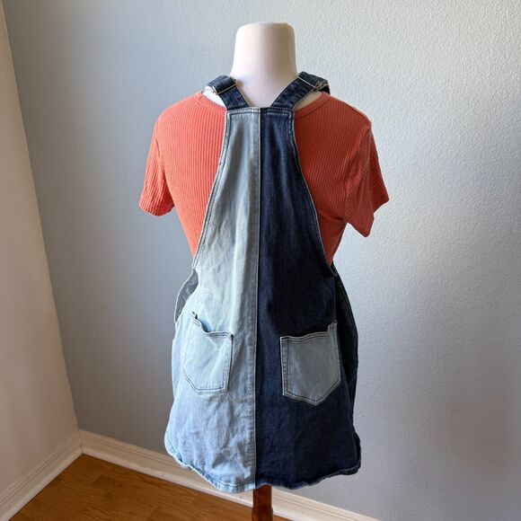 Disney Her Universe Mickey Mouse Denim Overall Dress Size Medium - Picture 7 of 12